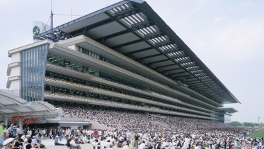 東京競馬場 「フジビュースタンド」