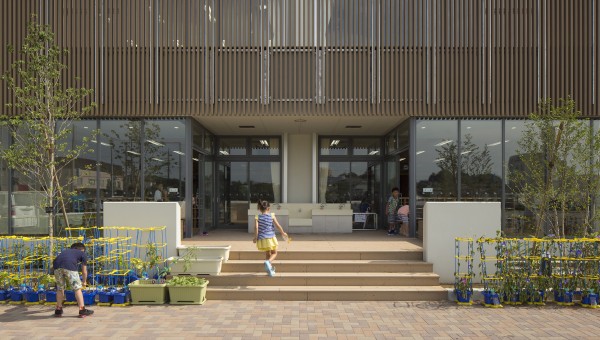 和光市立下新倉小学校が、JIA環境建築賞 優秀賞を受賞しました。