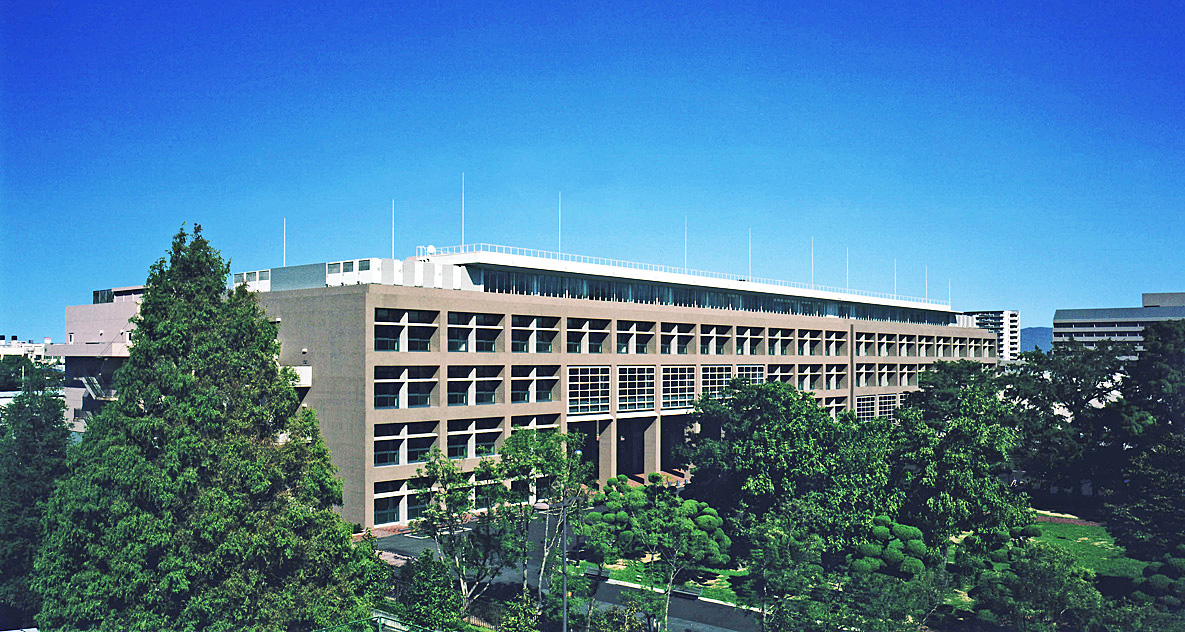 大阪市立大学全学共通教育棟 | 教育・研究 | 実績紹介 | 松田平田設計