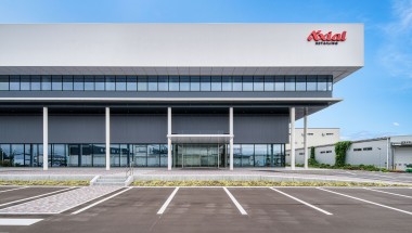 アクシアルリテイリング本社